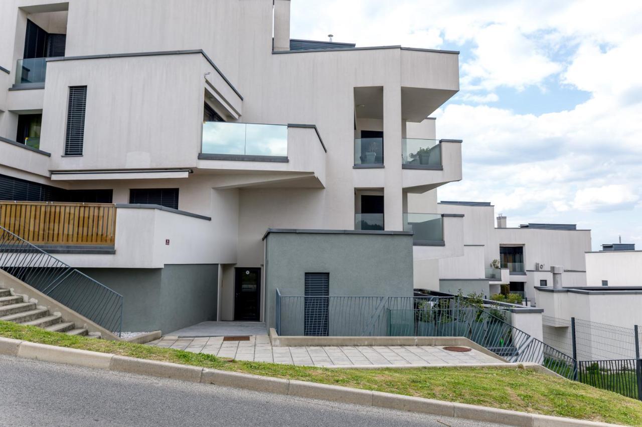 Auredius Deluxe Sea Apartment コペル エクステリア 写真
