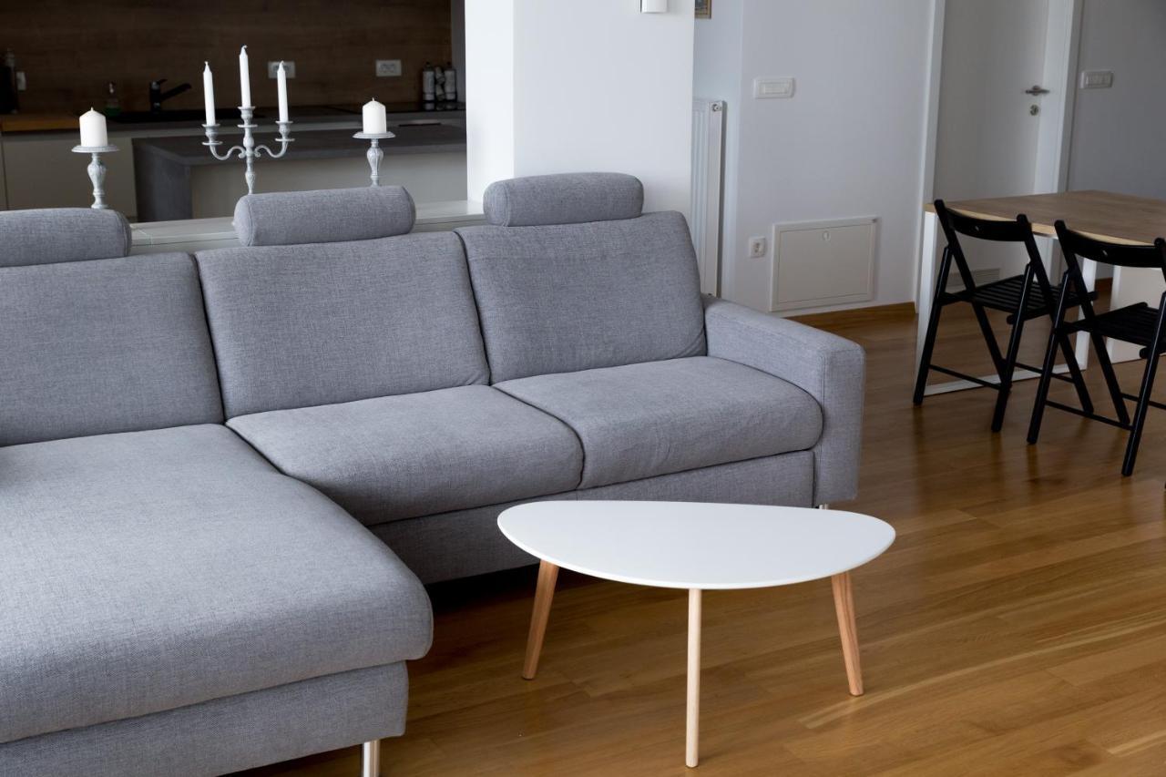 Auredius Deluxe Sea Apartment コペル エクステリア 写真